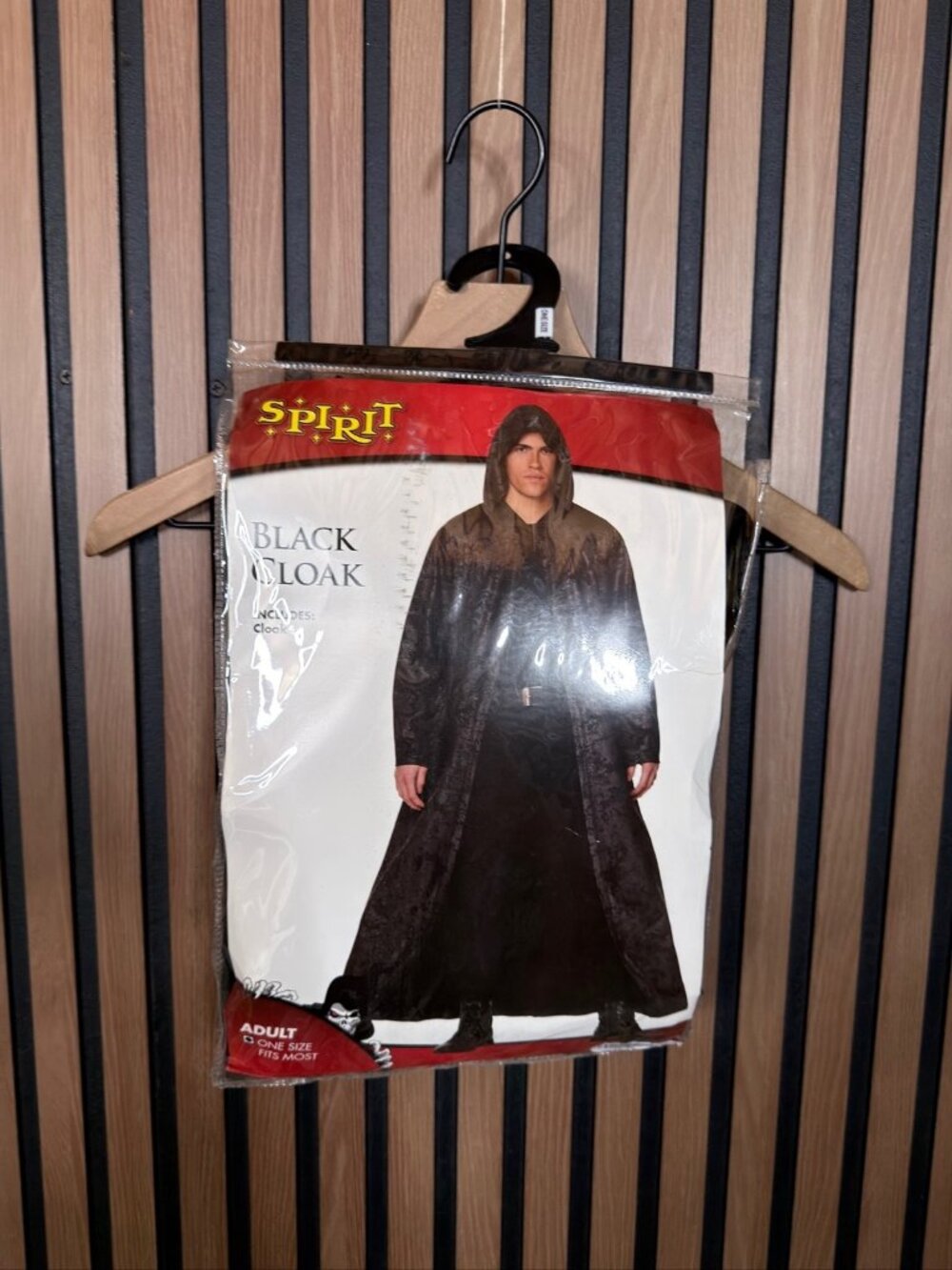 Spirit Halloween Black Cloak Costume OS Mens Black One Piece Velvet Complete